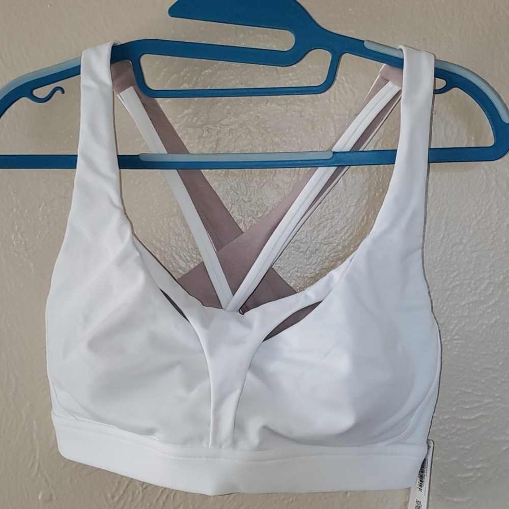 Lululemon NWT Stash It All Bra